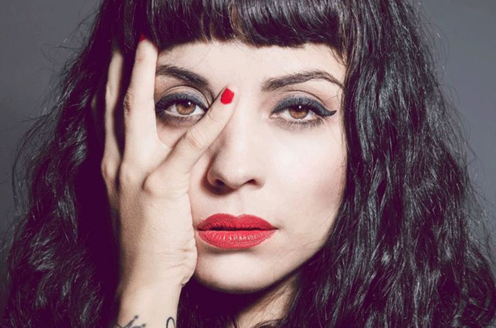 Norma: El relato del círculo vicioso del amor de Mon Laferte