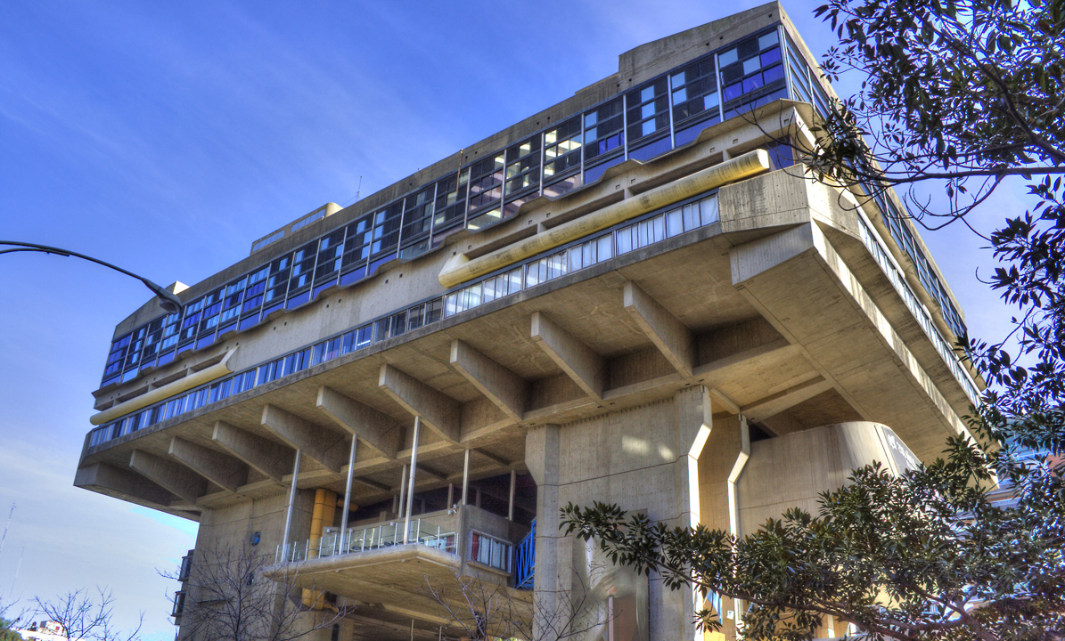 Biblioteca Nacional abre archivo en memoria al Holocausto