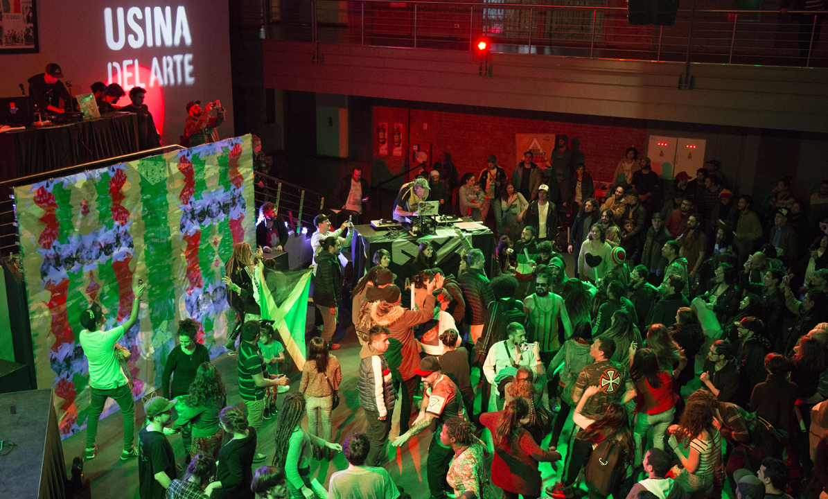 Con una mega feria rinden tributo al Pop en La Usina