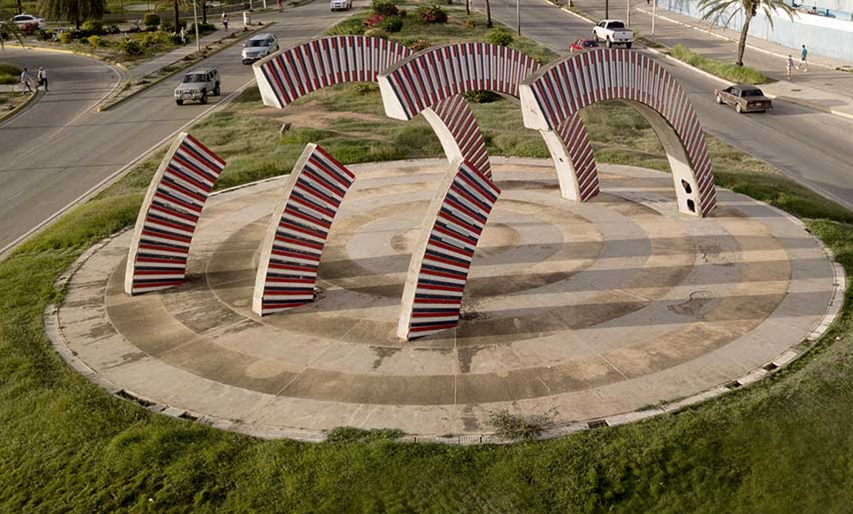 Se consolida proyecto de recuperación de la obra monumental de Cruz-Diez
