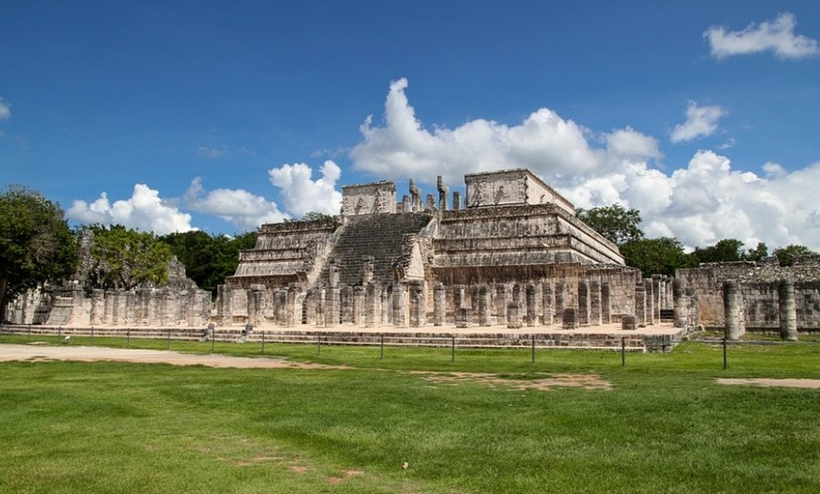Hallan uno de los monumentos mayas más antiguos