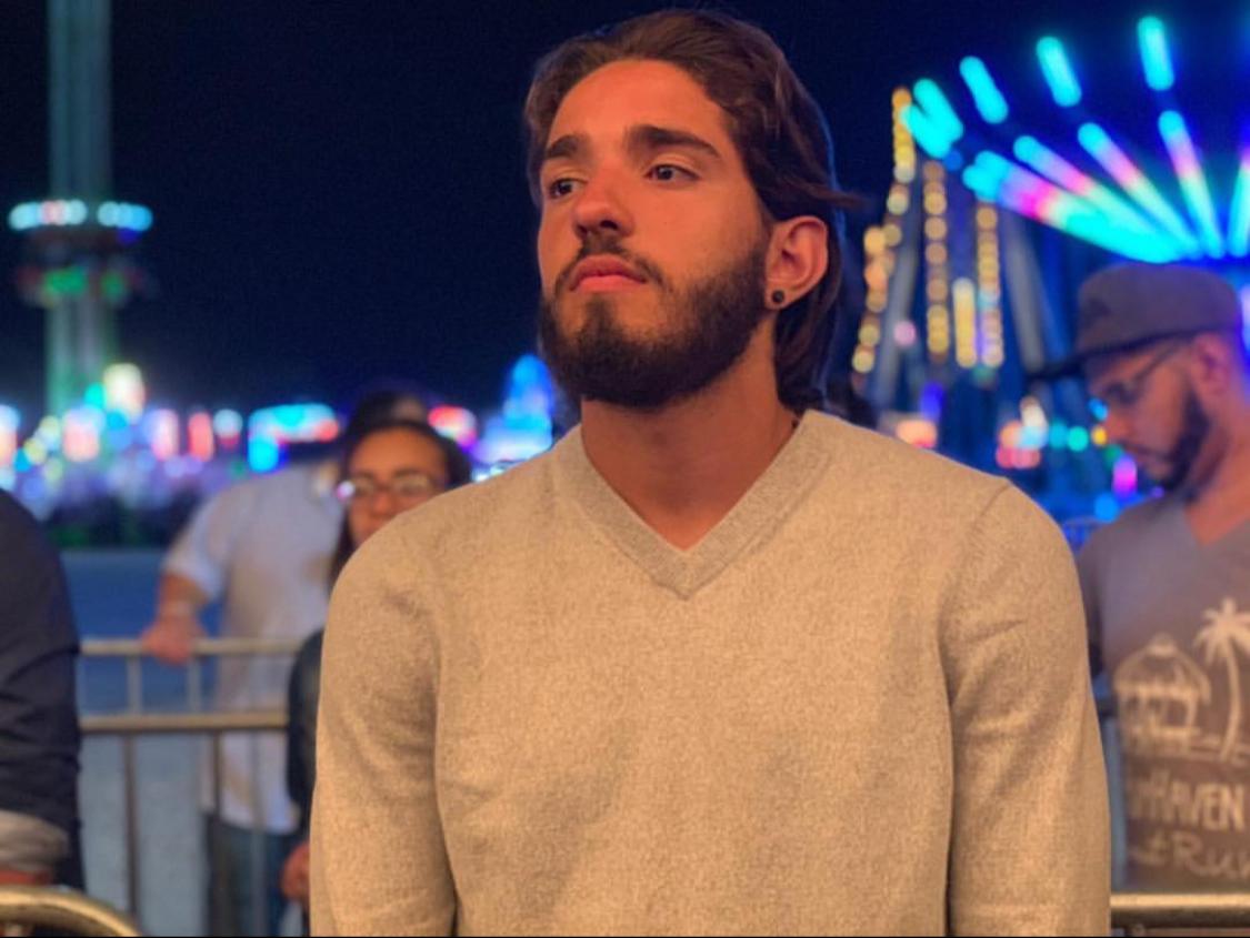 Juan Sebastián presenta su tema un «Difícil amor»
