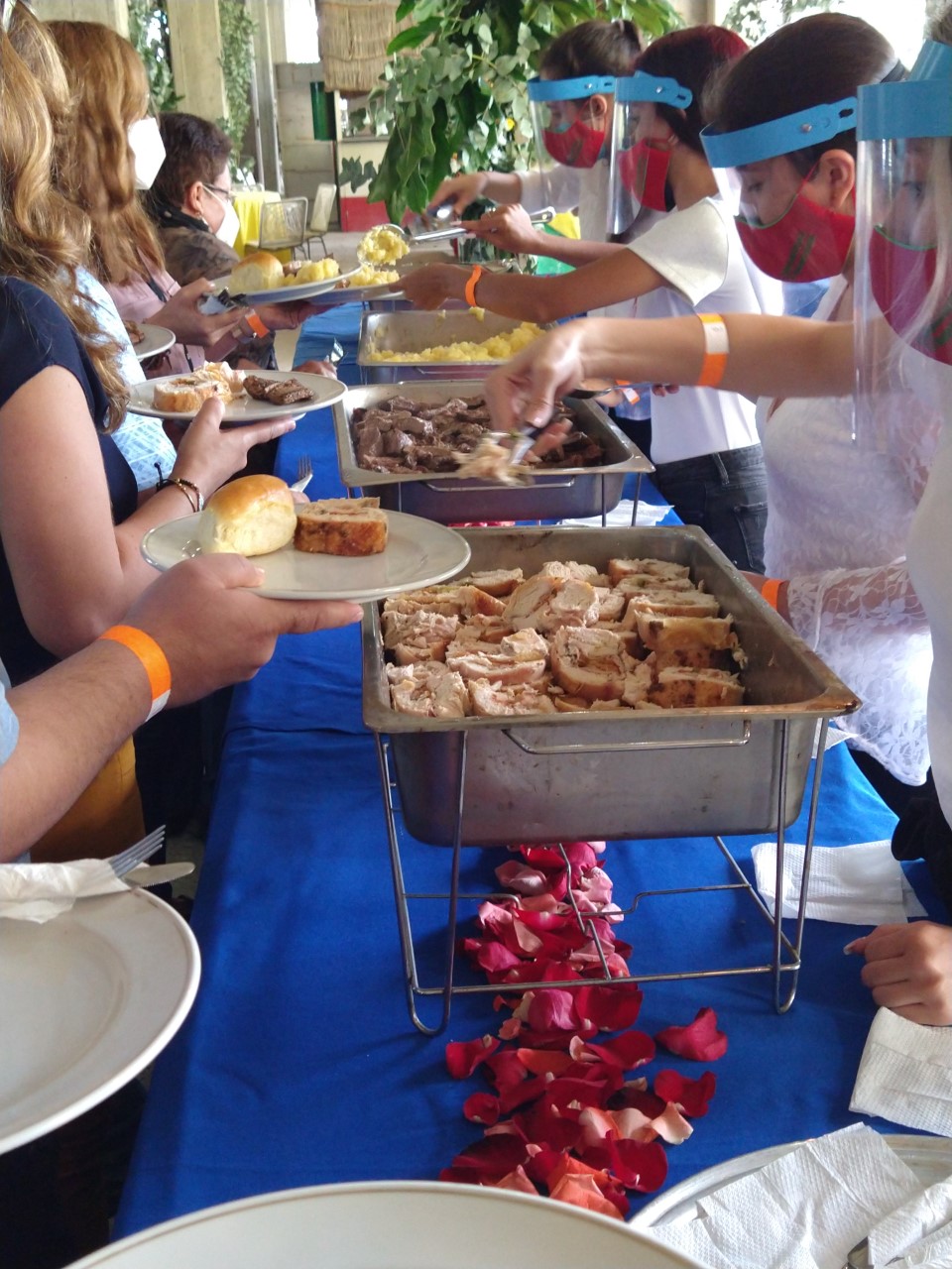 Realizarán gran almuerzo  navideño pro fondos en  honor a Nossa Senhora dá Conceicao