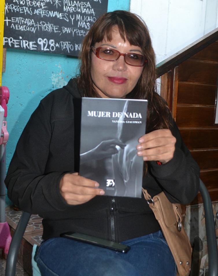 Disfruta el  Prólogo al libro Mujer de nada de Vanessa Giacoman