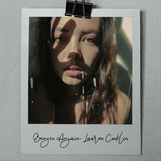 La violinista Lauren Conklin “vuelve a empezar” con su nueva producción discográfica