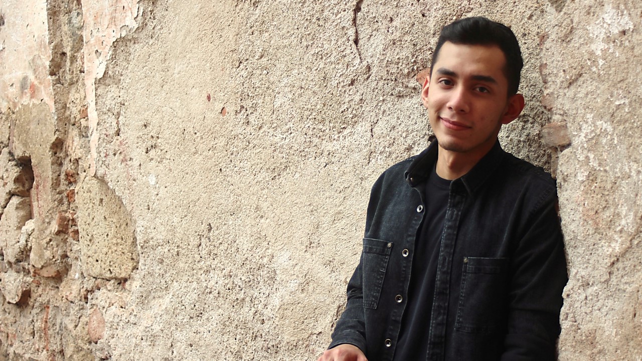 «Lento» La Nueva Propuesta Musical de Roberto Fernández