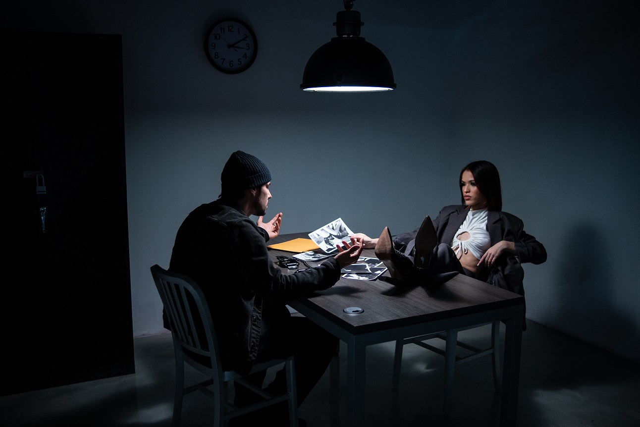 Catalyna celebra su cumpleaños con el lanzamiento de su nuevo sencillo “Astucia”