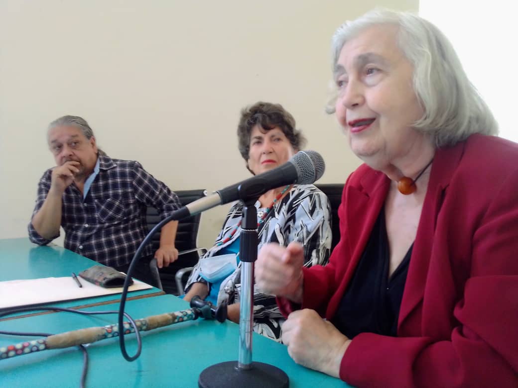 Mesa de Debate sobre la fotografía en La historia gesto importantes conclusiones en el MBA